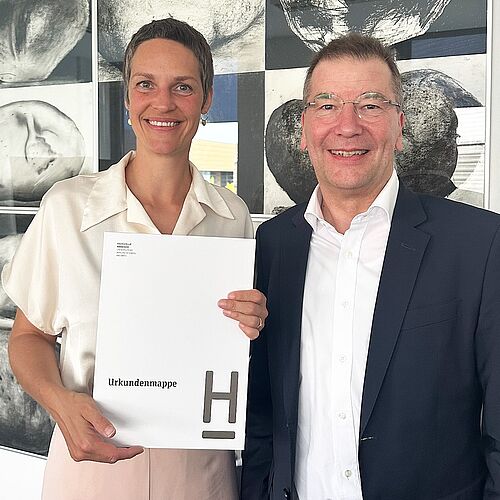 Herzlich willkommen Melanie Malczok!
 
Dr. Melanie Malczok tritt zum 1. September die Professur für Interne...
