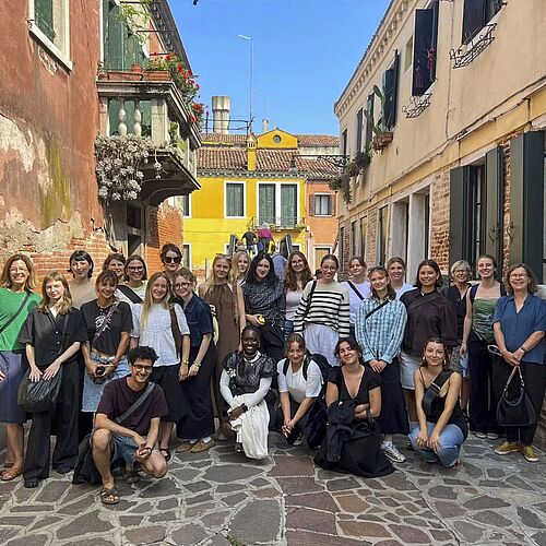 Exkursion nach Venedig – Architektur-Biennale „Intelligent. Natural. Artificial. Collective.“ 

Vom 07. bis 12....